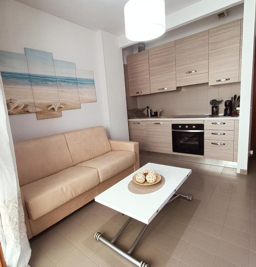 Casa A Un Passo Dal Mare Apartment Вентимиля Екстериор снимка